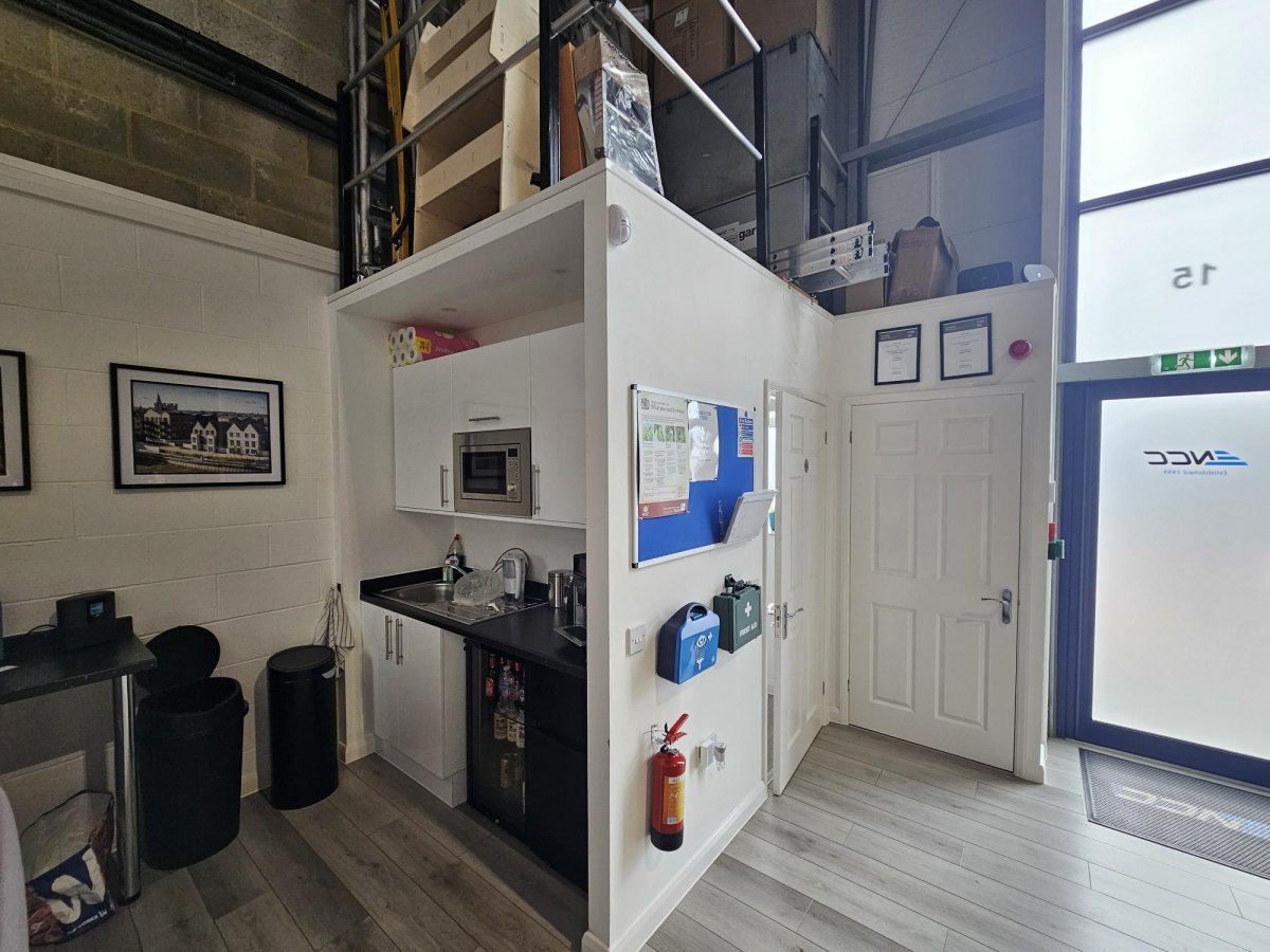 Industrial Unit in Sittingbourne - photo 4
