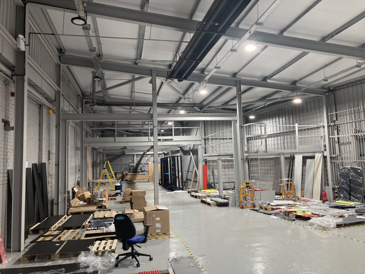 Industrial Unit in Sheffield - photo 4