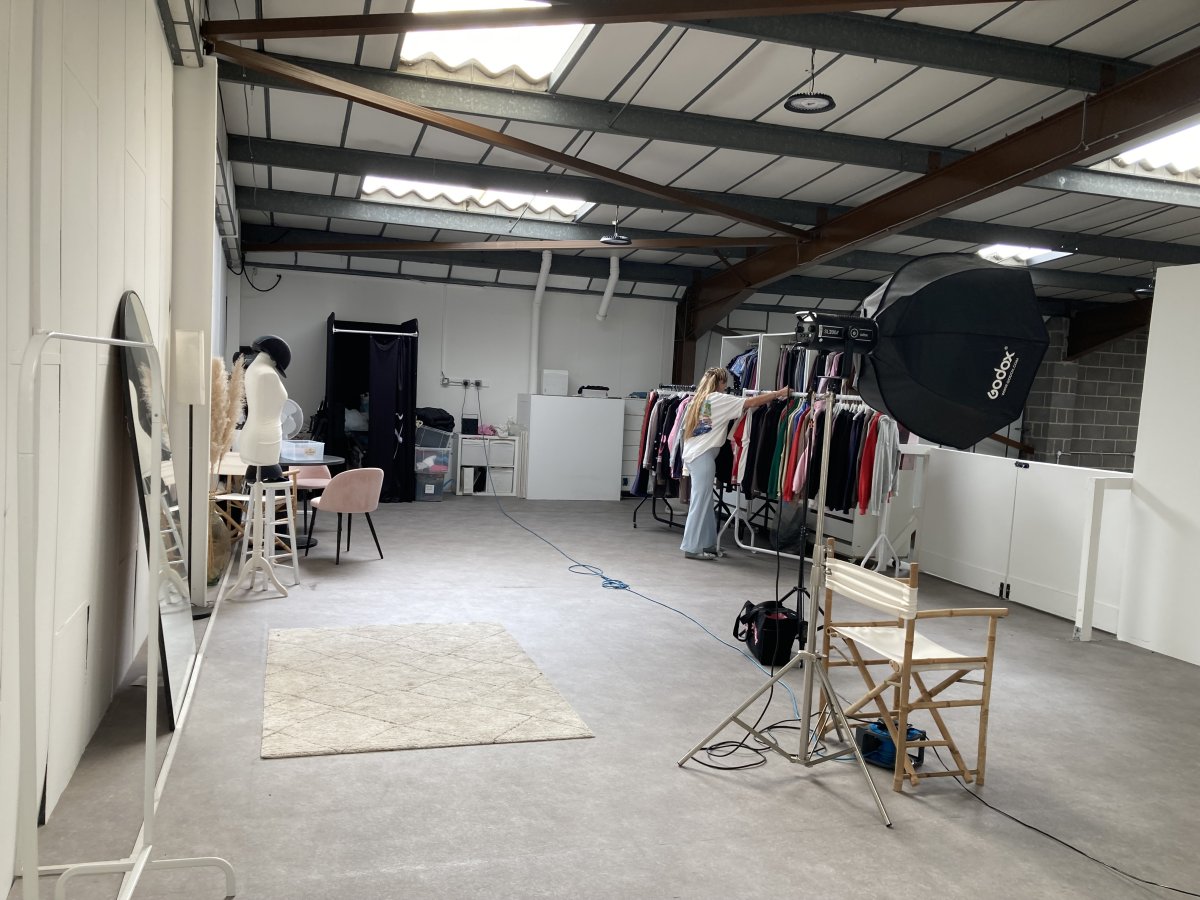 Industrial Unit in Sheffield - photo 3