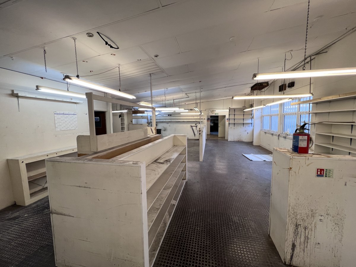 Industrial Unit in Thornton Heath - photo 3