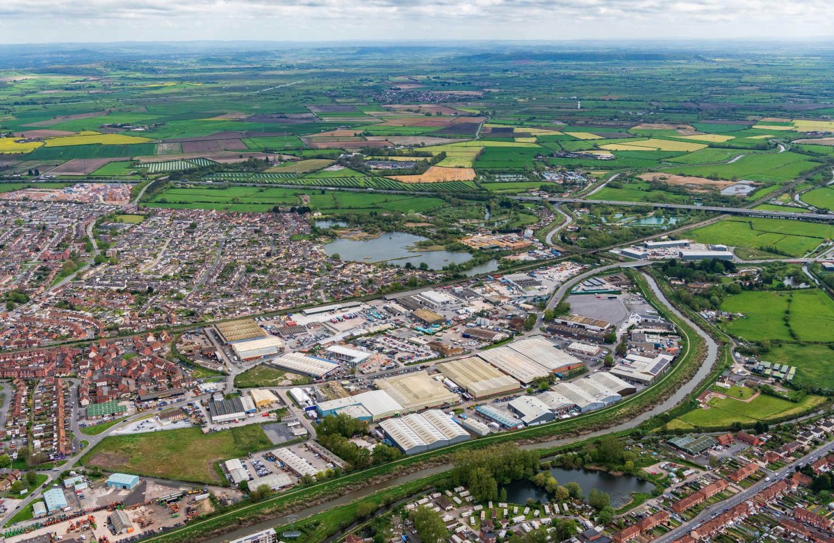 Industrial Unit in Bridgwater - photo 2