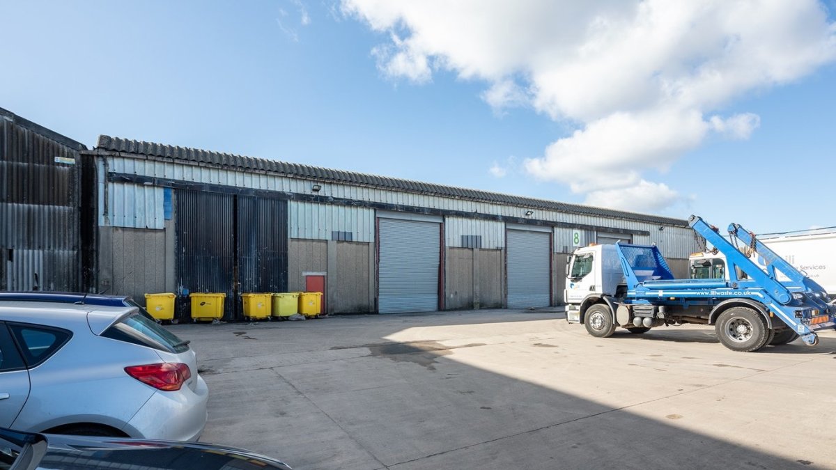 Industrial Unit in Leeds - photo 4