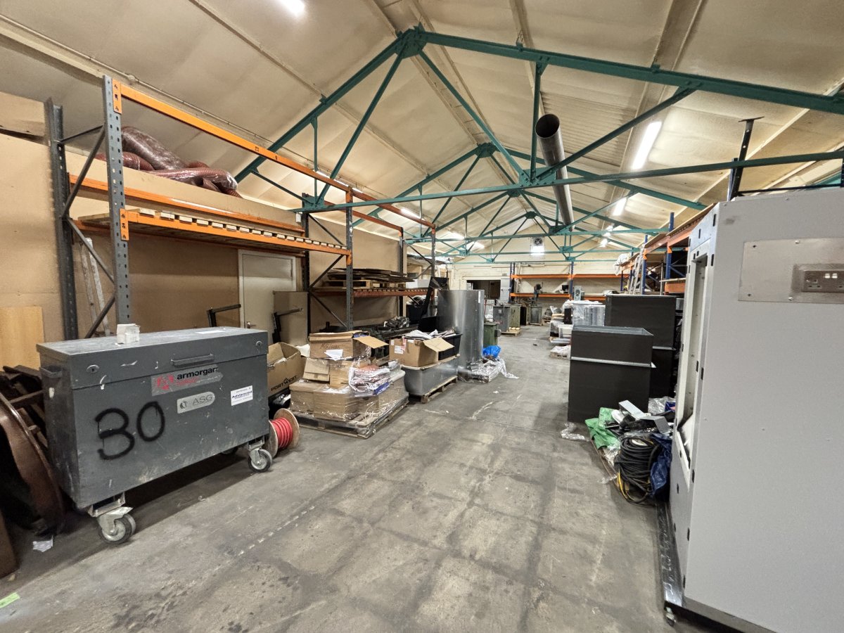 Industrial Unit in Oadby - photo 2