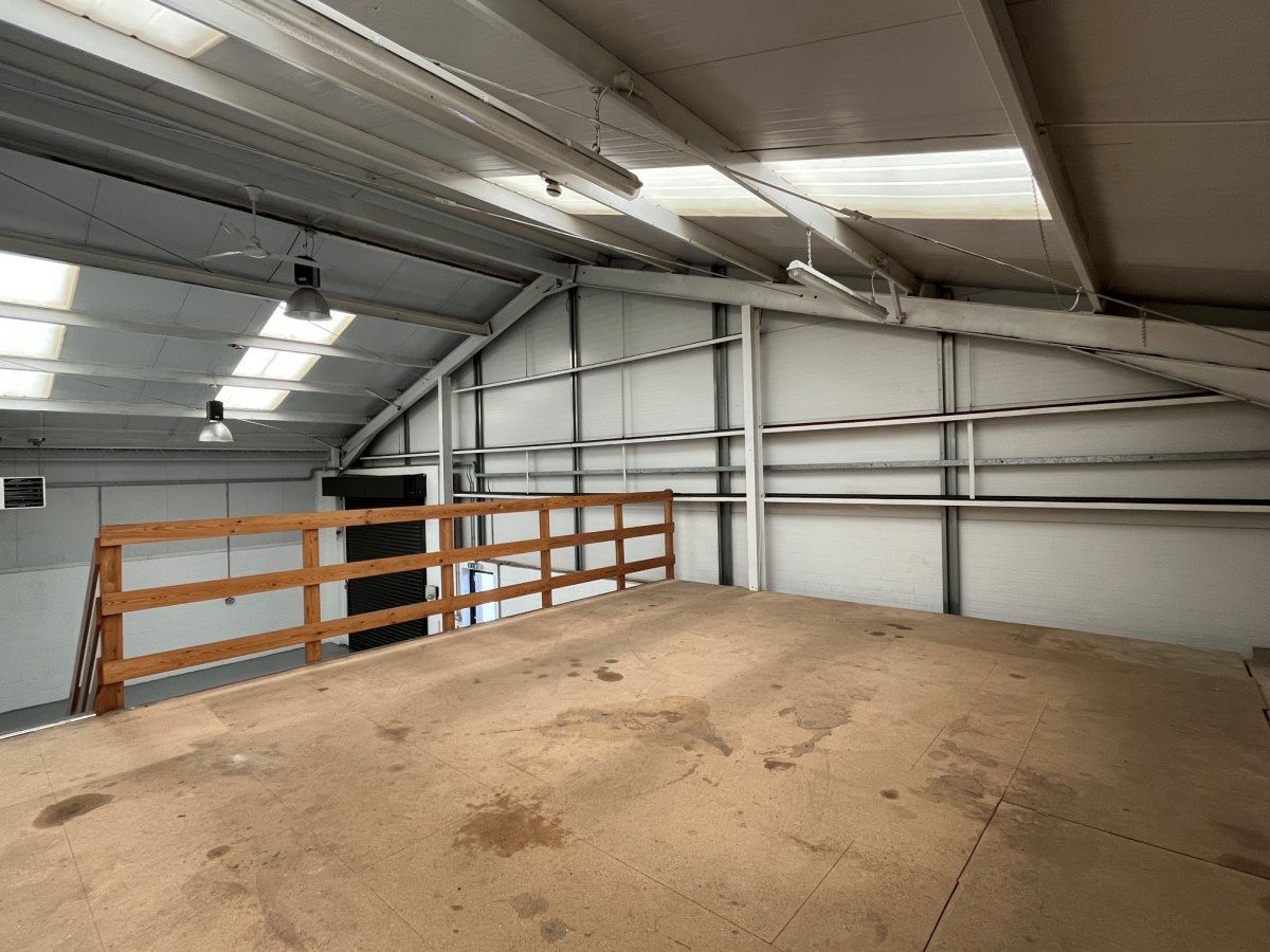 Industrial Unit in Colchester - photo 3