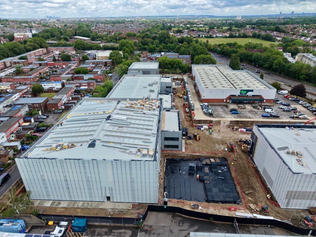 Industrial Unit in London - photo 4