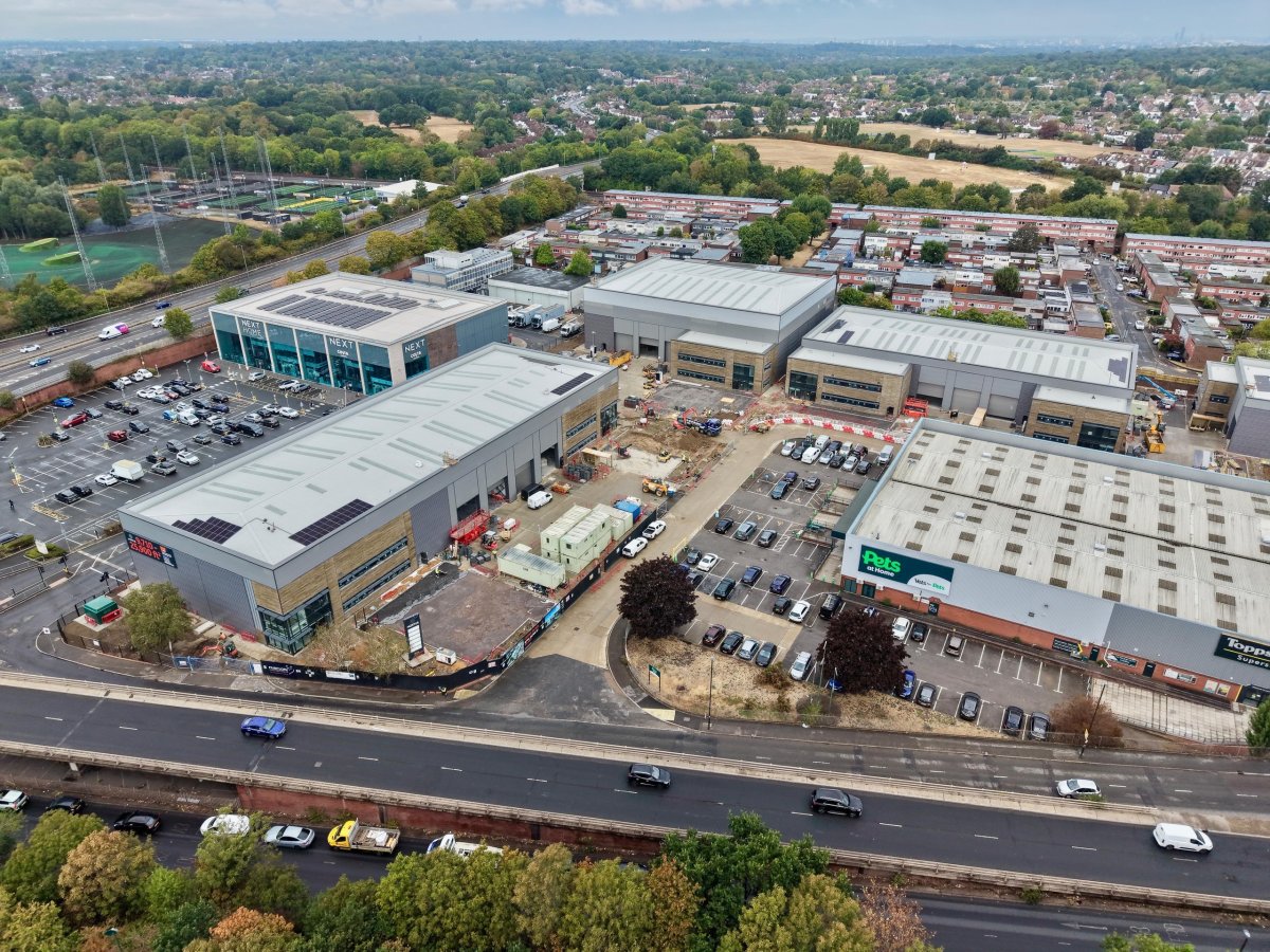 Industrial Unit in London - photo 2