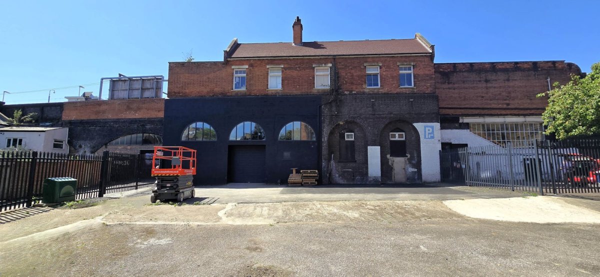 Industrial Unit in Hackney, London - photo 3