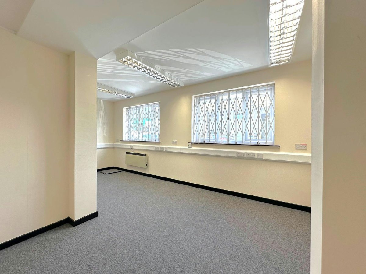 Industrial Unit in Romford