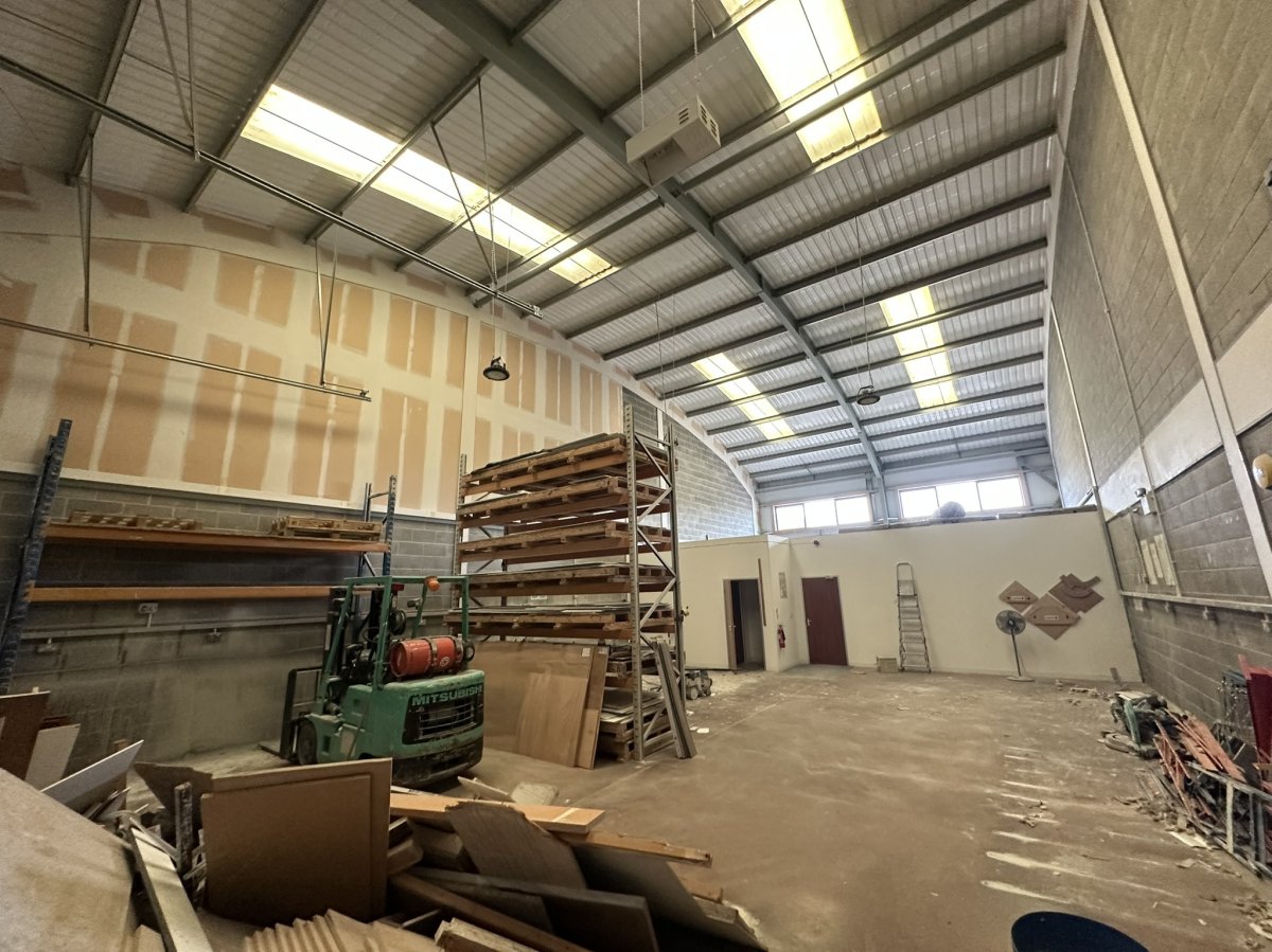Industrial Unit in Exeter - photo 2