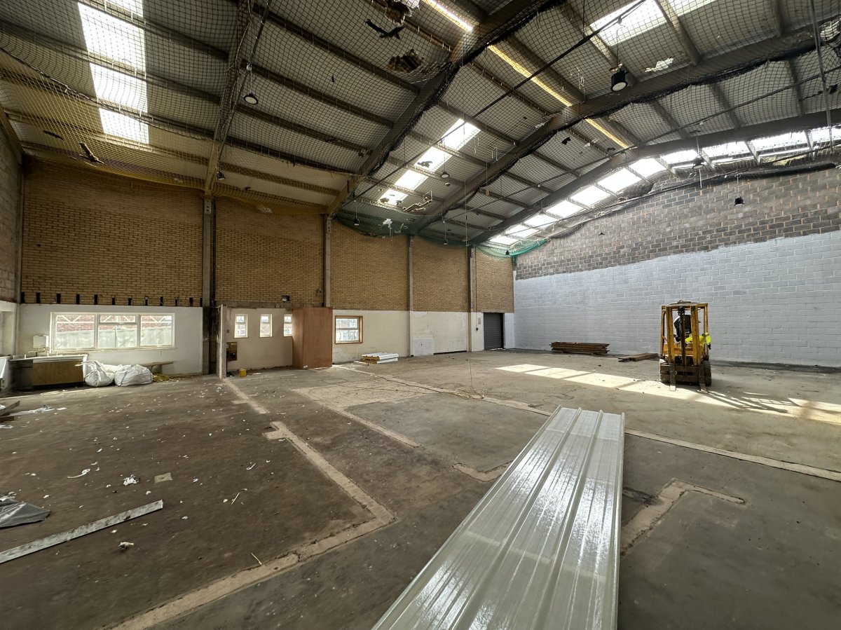 Industrial Unit in Marsh Barton Trading Estate - photo 4