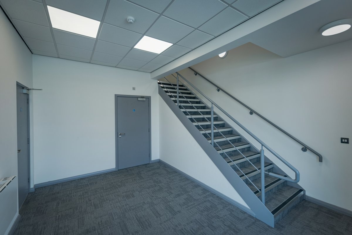 Industrial Unit in Grays - photo 4