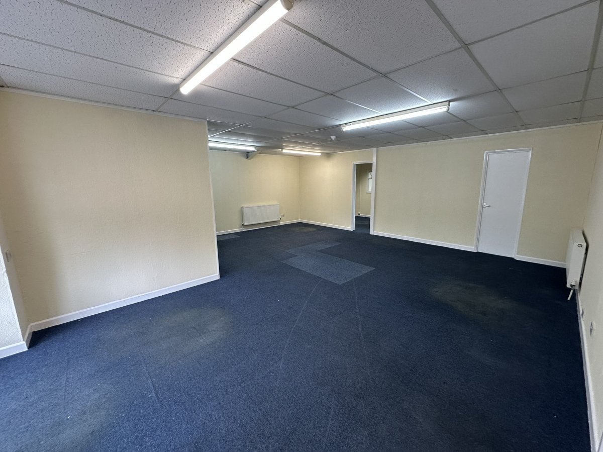 Industrial Unit in Marsh Barton Trading Estate - photo 3