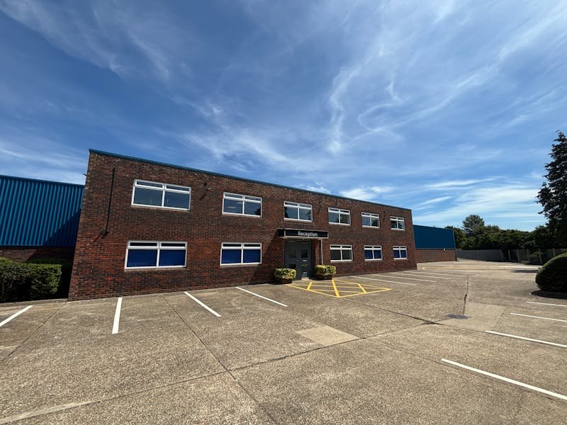 Industrial Unit in Rustington - photo 2