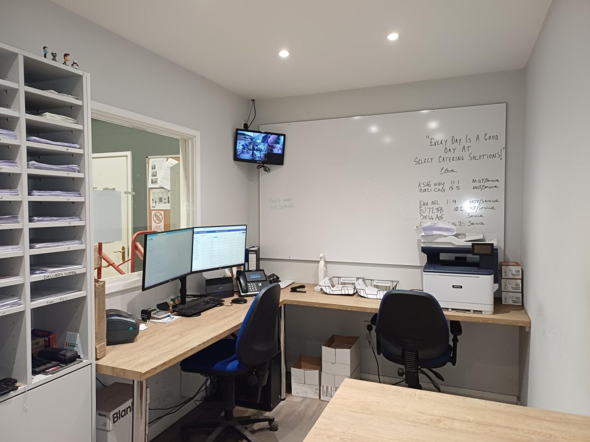 Industrial Unit in Market Harborough - photo 3