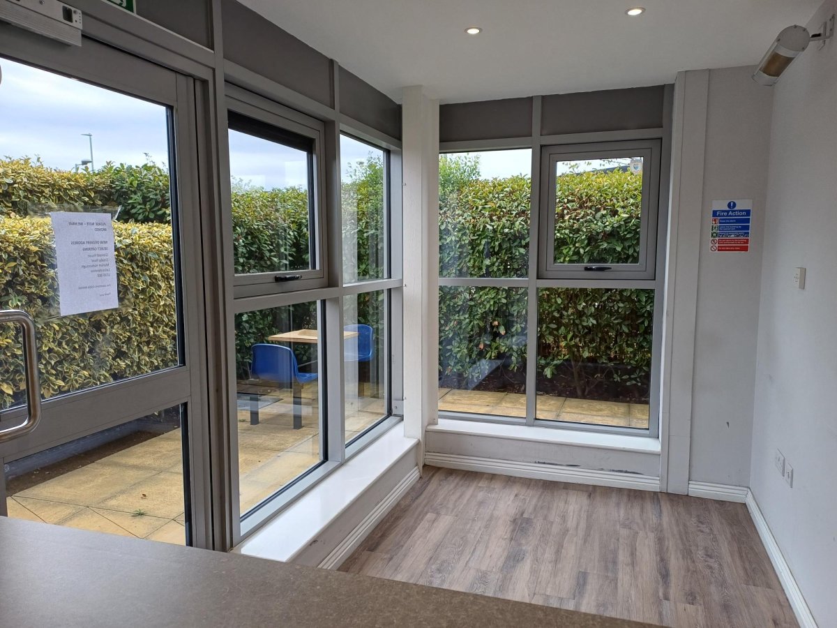 Industrial Unit in Market Harborough - photo 4