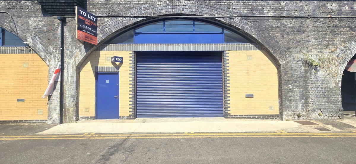 Industrial Unit in Shadwell, London - photo 2