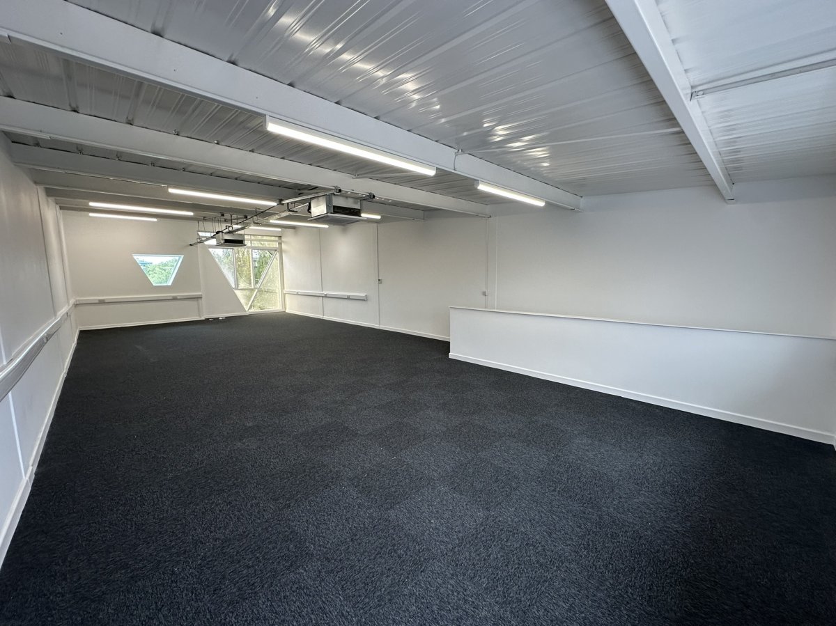 Industrial Unit in Exeter - photo 3