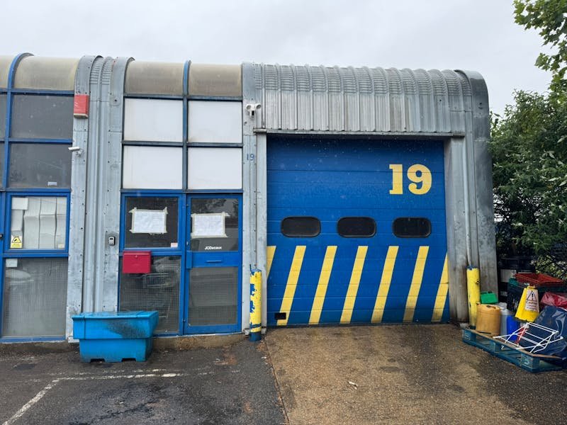 Industrial Unit in Egham - photo 2