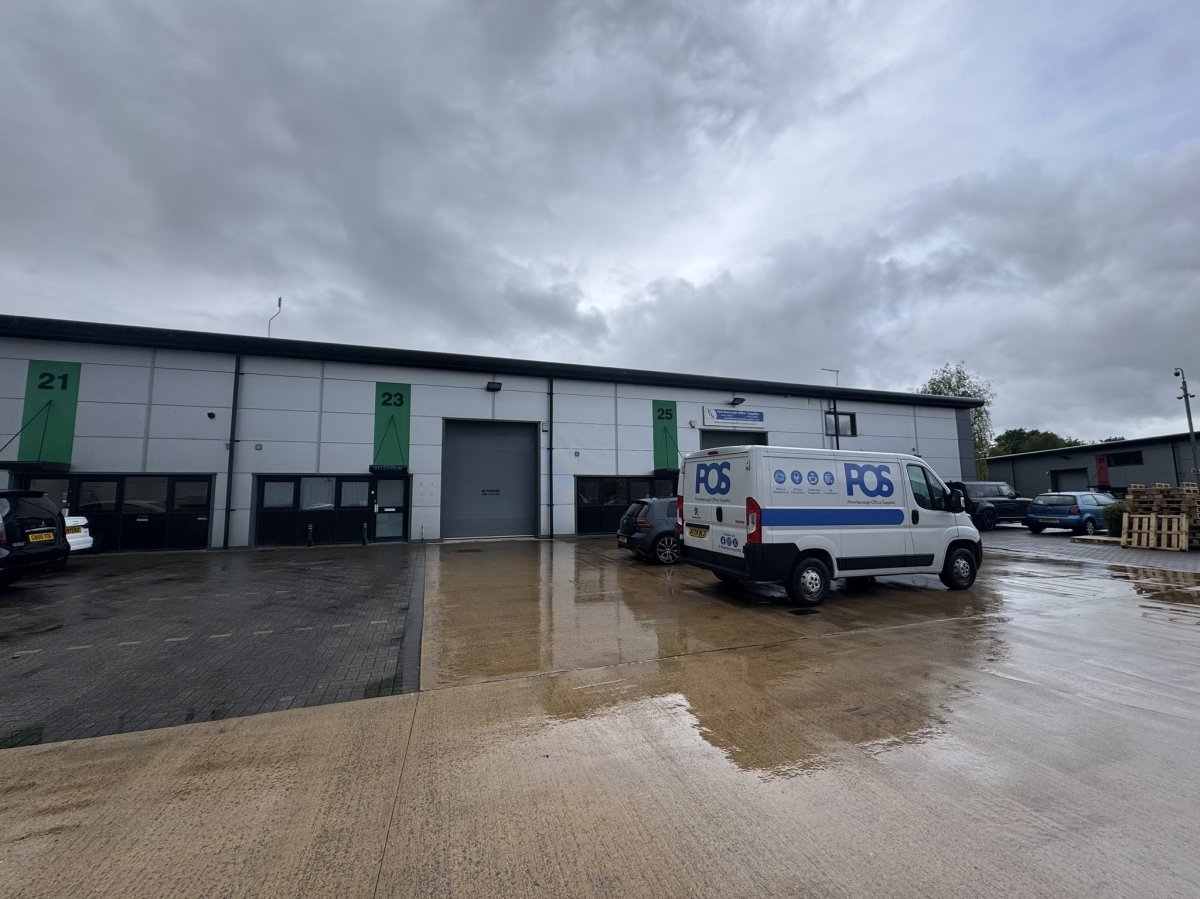 Industrial Unit in Peterborough - photo 3