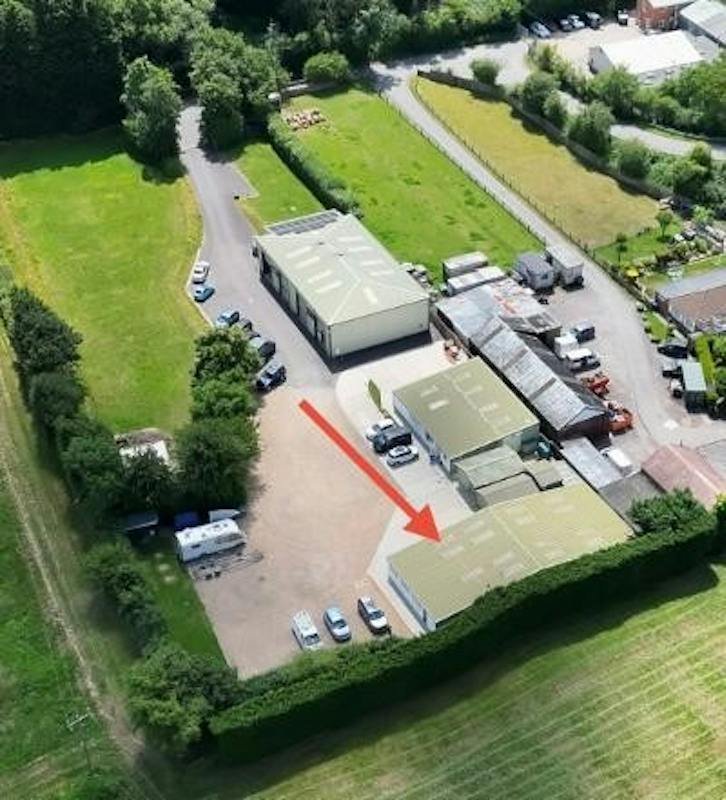 Industrial Unit in Southampton - photo 2