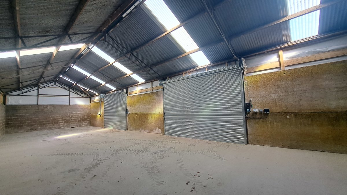 Industrial Unit in Newport Pagnell - photo 4