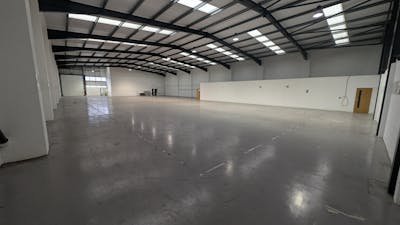 Industrial Unit in Southampton - photo 4