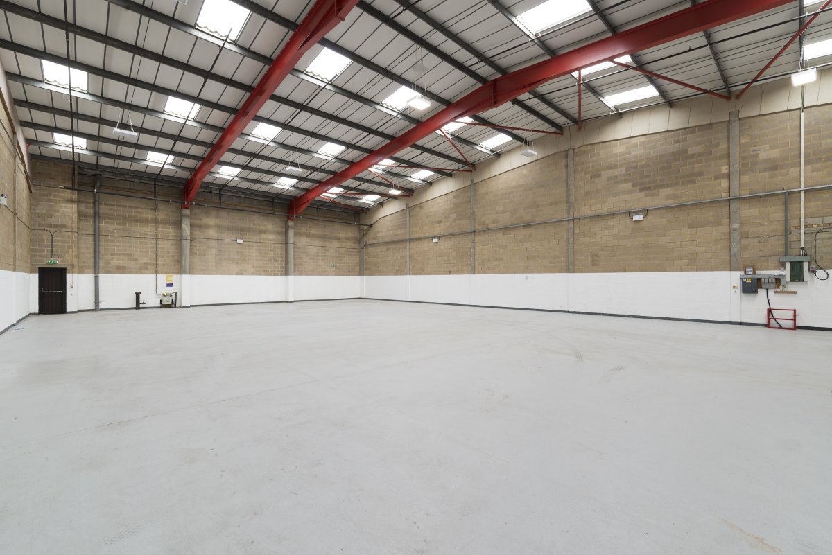 Industrial Unit in London - photo 2