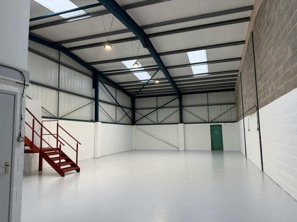 Industrial Unit in Havant - photo 3