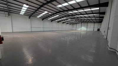 Industrial Unit in Southampton - photo 3