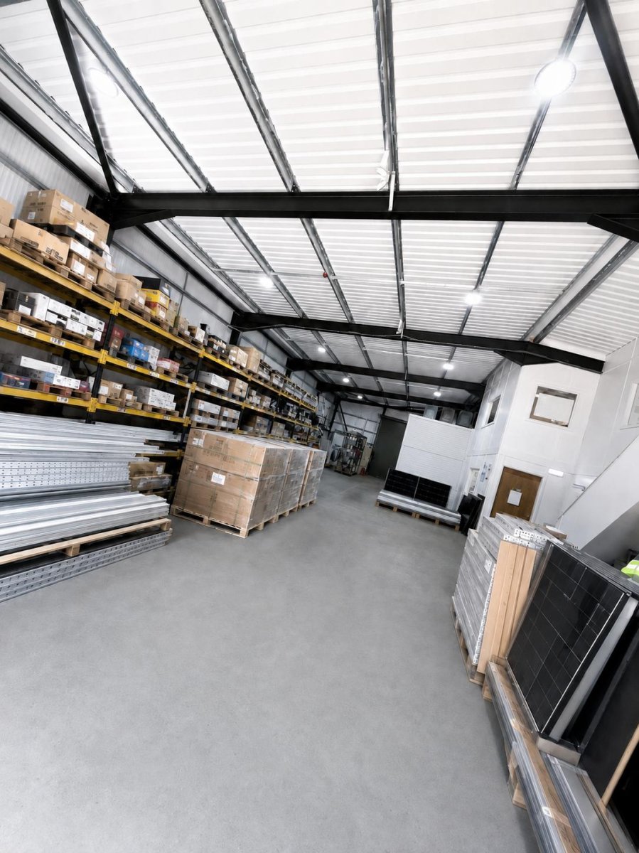 Industrial Unit in Hebden Bridge - photo 2