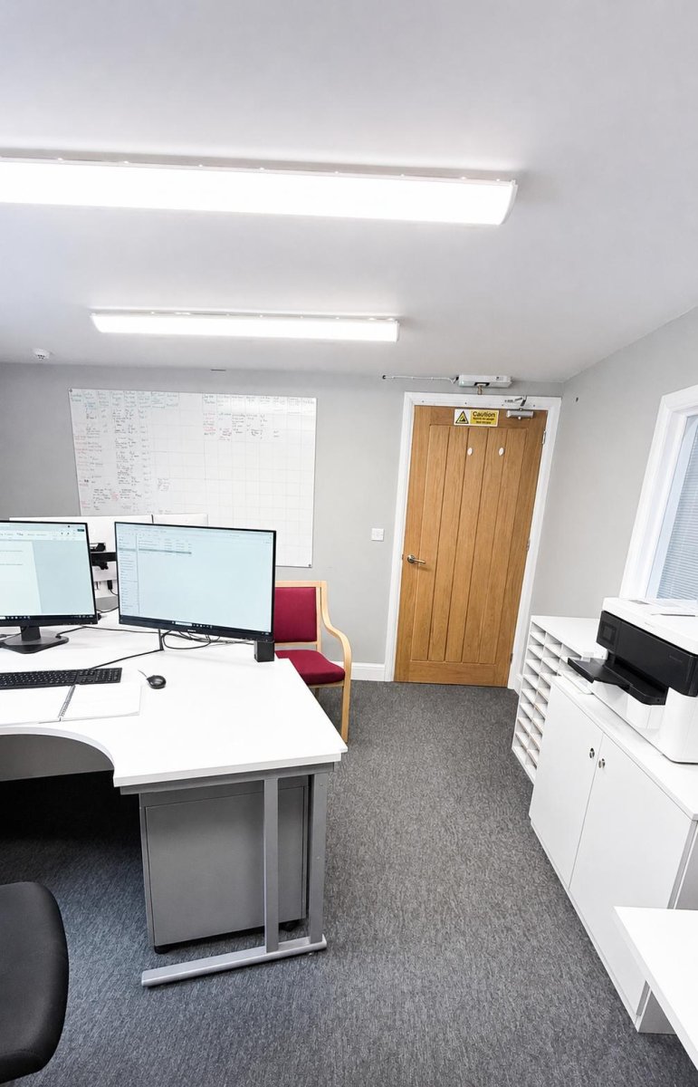 Industrial Unit in Hebden Bridge - photo 4