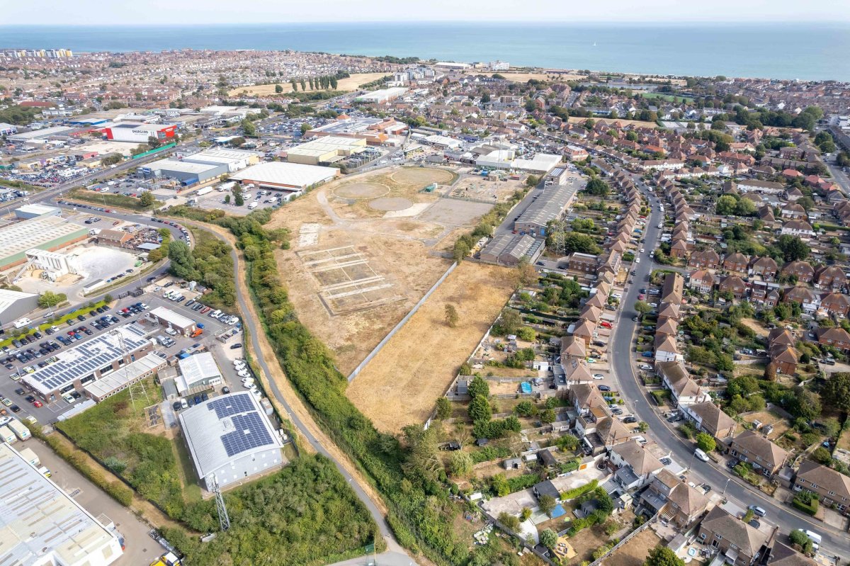 Industrial Unit in Eastbourne - photo 4