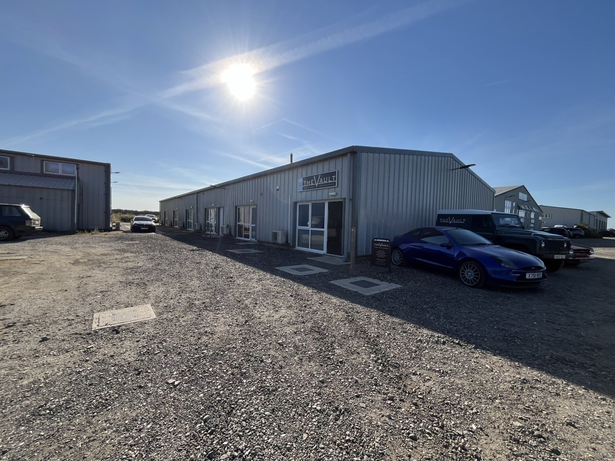 Industrial Unit in Clopton - photo 2