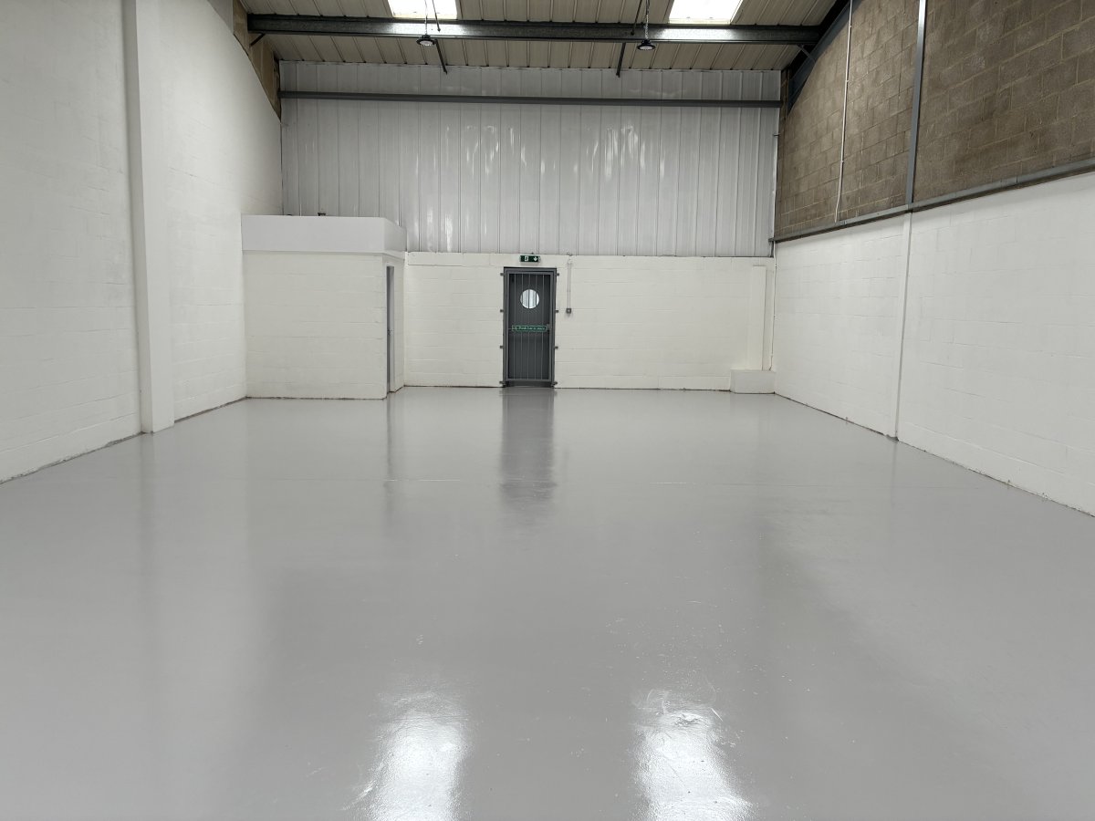 Industrial Unit in Northfleet - photo 3
