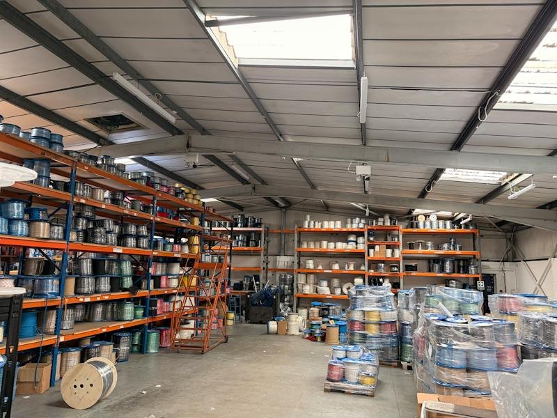 Industrial Unit in Fareham - photo 2
