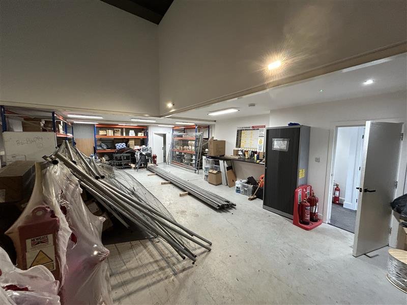 Industrial Unit in Plymouth - photo 2