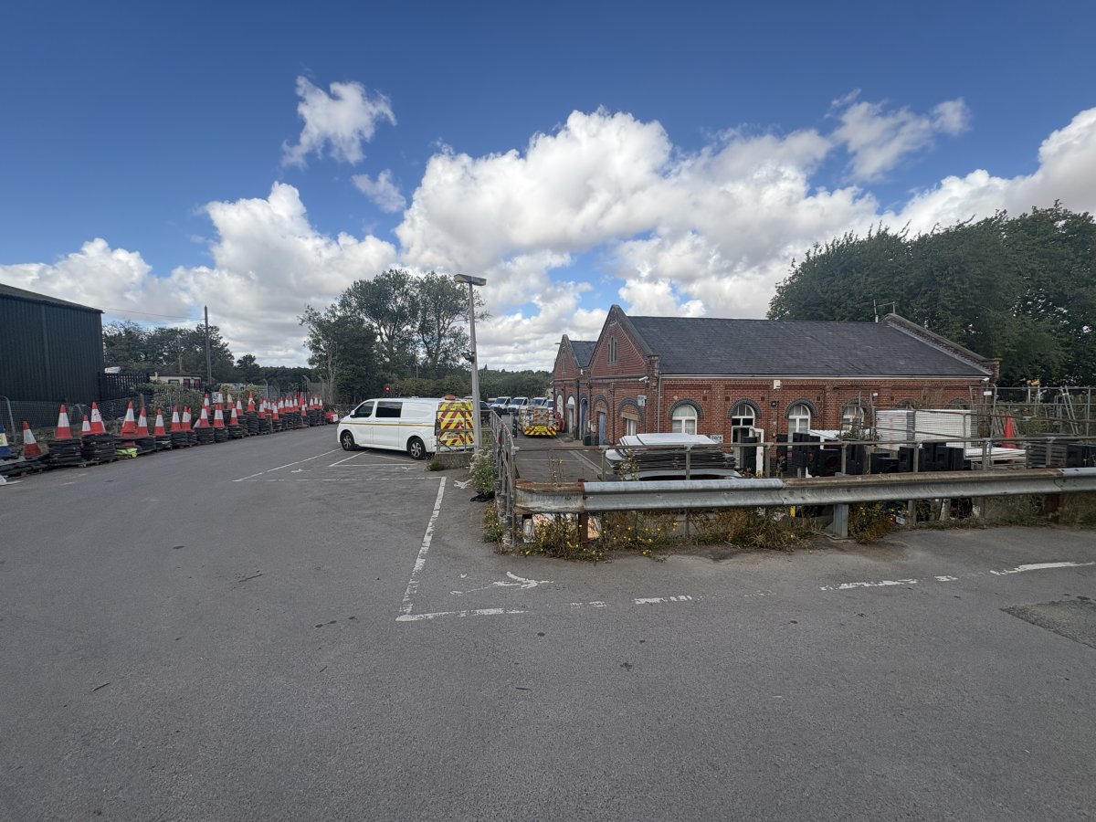 Industrial Unit in Winchester - photo 4