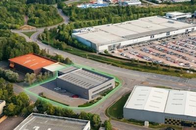 Industrial Unit in Milton Keynes - photo 2