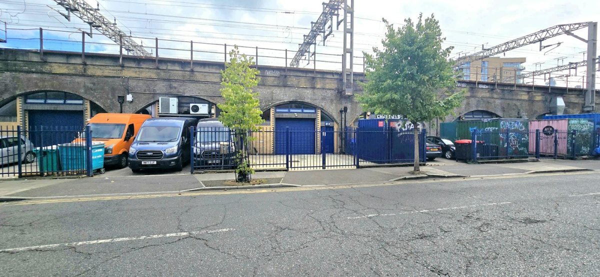 Industrial Unit in Bethnal Green, London - photo 2