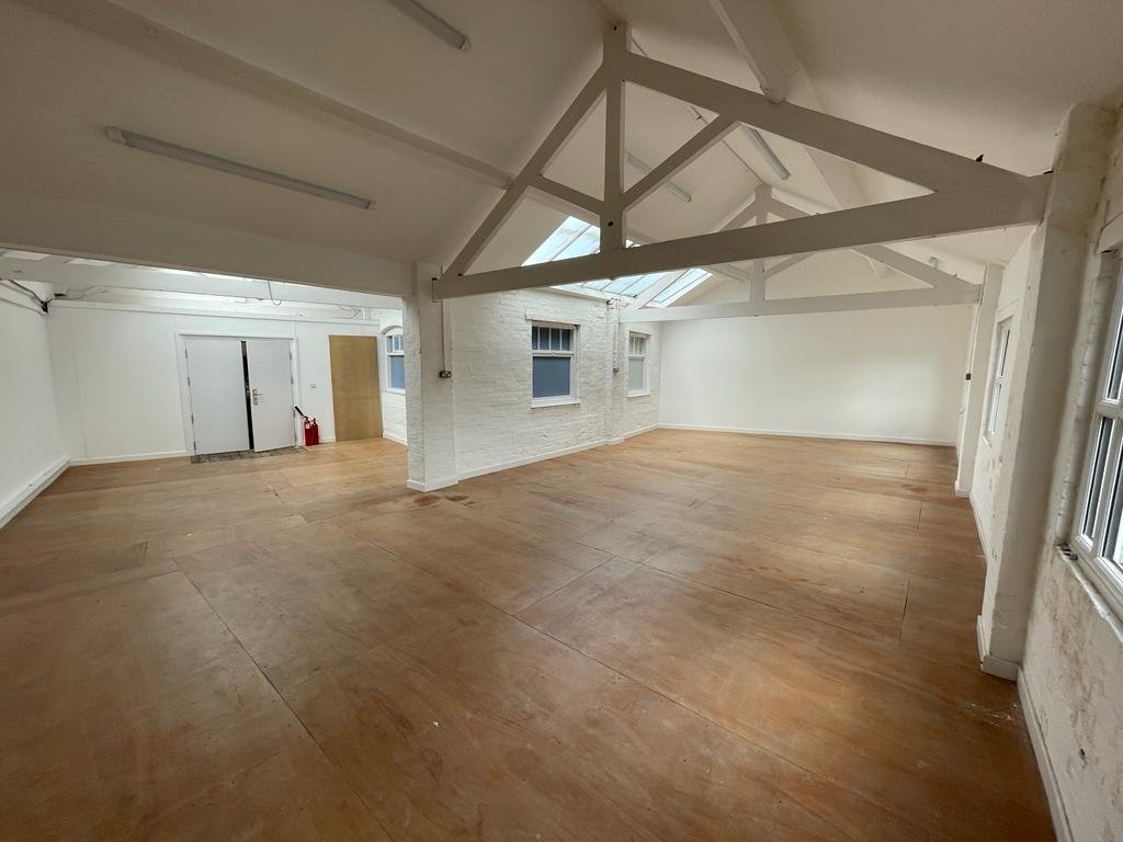 Industrial Unit in Earl Shilton - photo 2