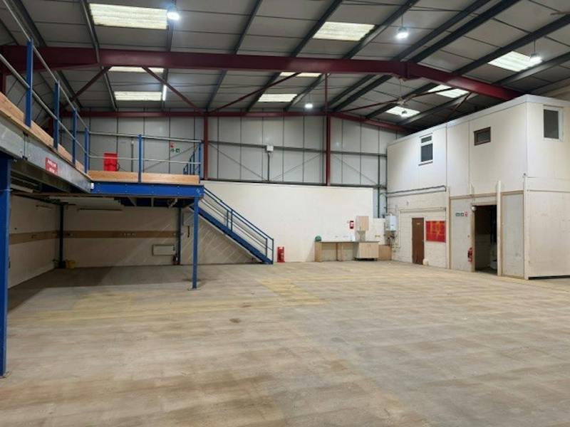 Industrial Unit in Northampton - photo 4