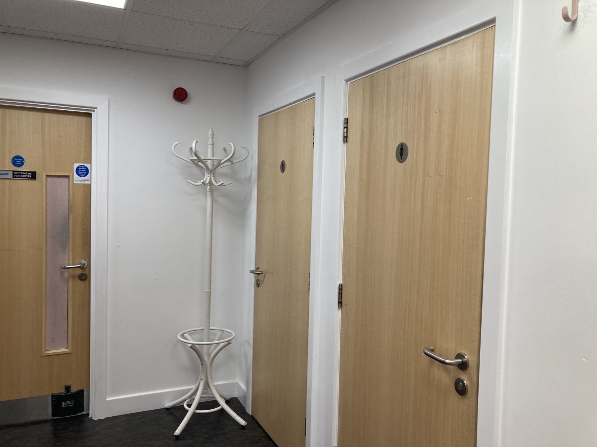 Industrial Unit in Renishaw - photo 4