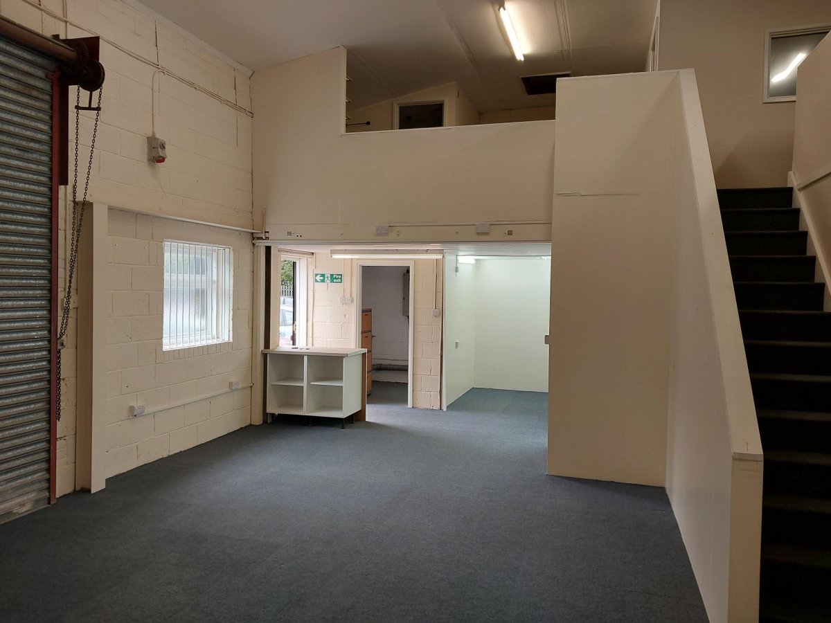 Industrial Unit in Ashford - photo 3