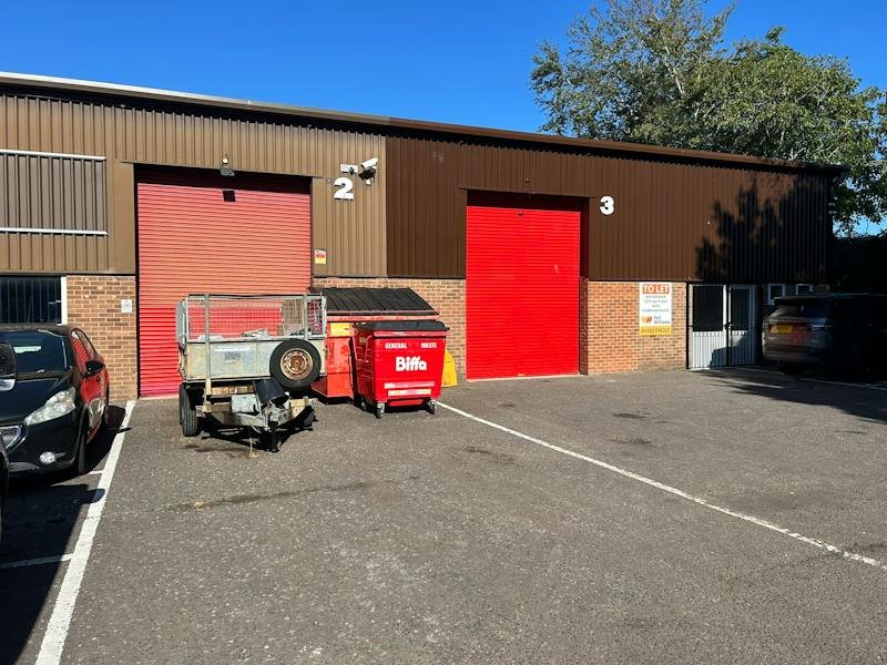 Industrial Unit in Bournemouth - photo 2