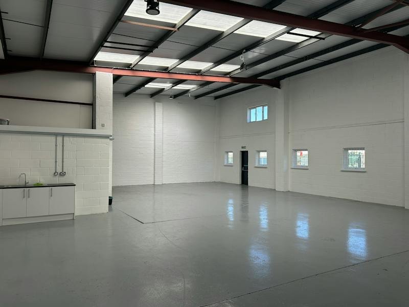 Industrial Unit in Poole - photo 3