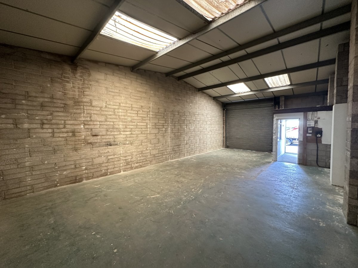 Industrial Unit in Brixham - photo 2