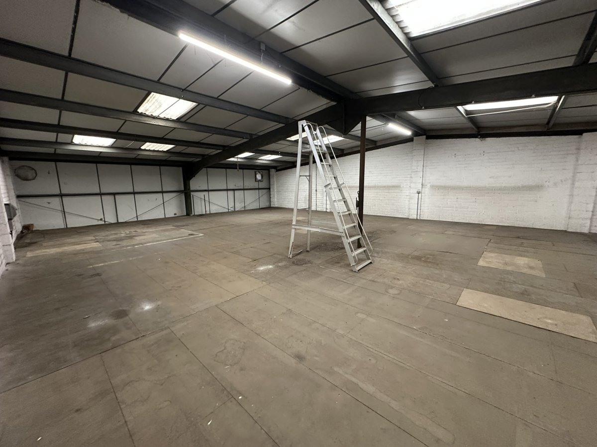 Industrial Unit in Brixham - photo 2