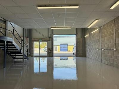 Industrial Unit in Chichester - photo 2