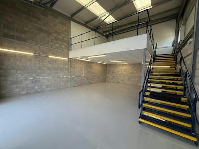 Industrial Unit in Chichester - photo 3