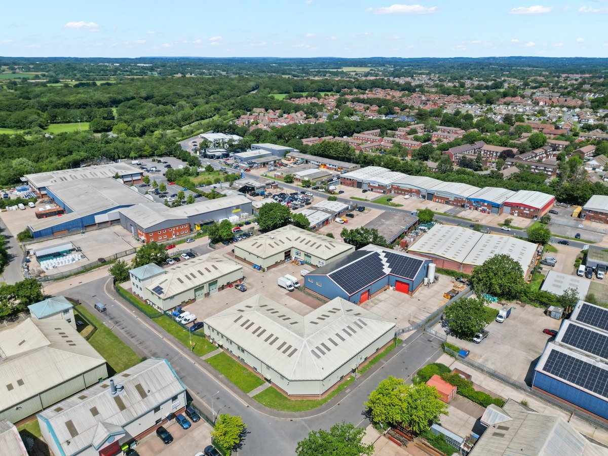 Industrial Unit in Hailsham - photo 3
